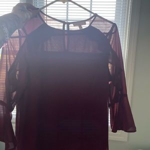 Blouse with cute sleeves